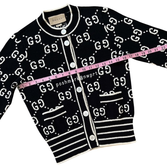 GUCCI 🙌 GG Supreme Logo Cardigan Sweater Black Ivory White Cotton XS - Picture 13 of 16
